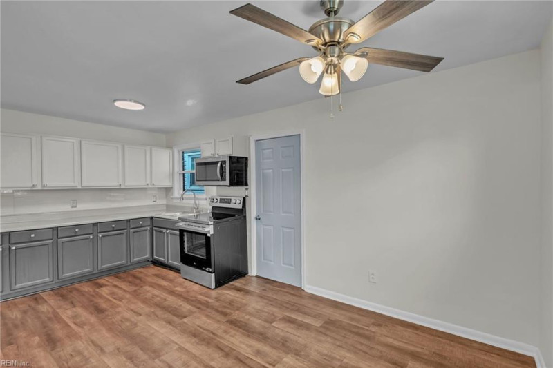 Photo 13 of 22 residential for sale in Newport News virginia
