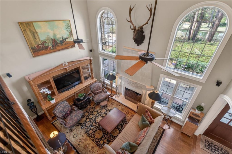 Photo 10 of 40 residential for sale in Virginia Beach virginia