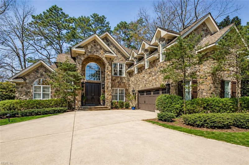 Photo 2 of 40 residential for sale in Virginia Beach virginia