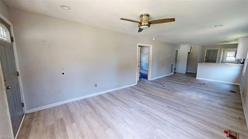 Photo 3 of 43 residential for sale in Suffolk virginia Photo 3 of 43 residential for sale in Suffolk virginia