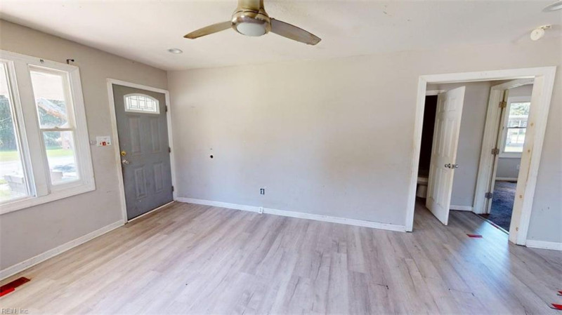 Photo 4 of 43 residential for sale in Suffolk virginia Photo 4 of 43 residential for sale in Suffolk virginia