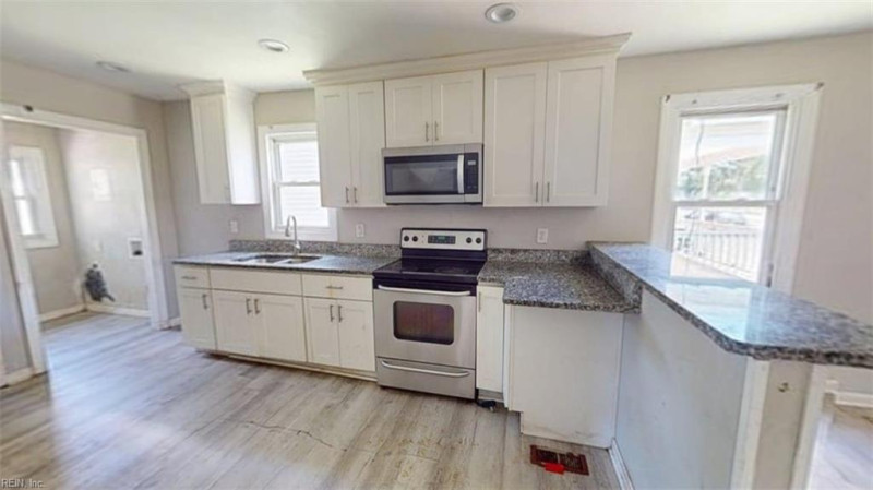 Photo 9 of 43 residential for sale in Suffolk virginia Photo 9 of 43 residential for sale in Suffolk virginia