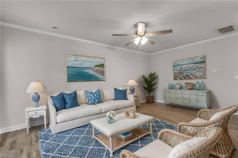 Photo 12 of 40 residential for sale in Chesapeake virginia