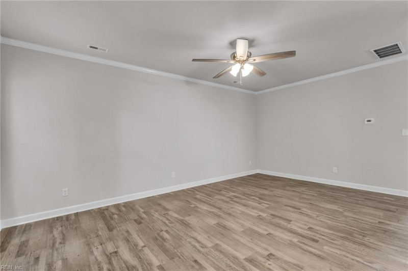 Photo 14 of 40 residential for sale in Chesapeake virginia