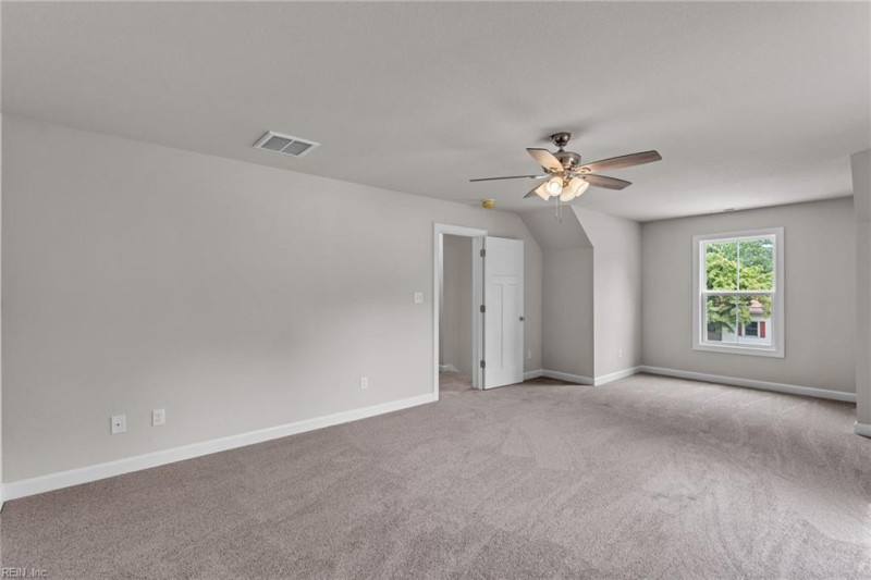 Photo 22 of 40 residential for sale in Chesapeake virginia