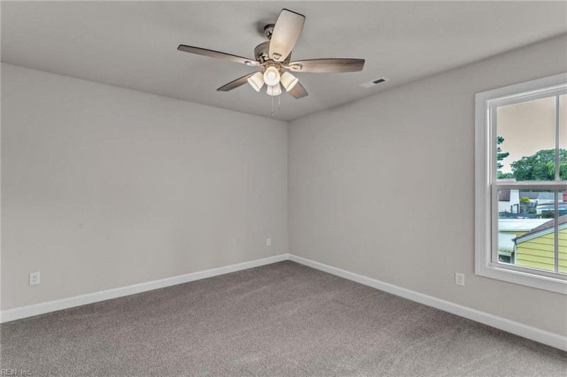 Photo 31 of 40 residential for sale in Chesapeake virginia