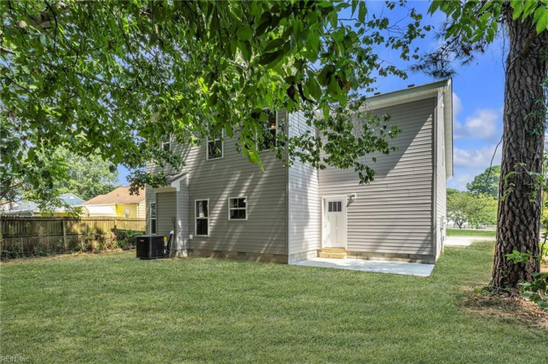 Photo 38 of 40 residential for sale in Chesapeake virginia