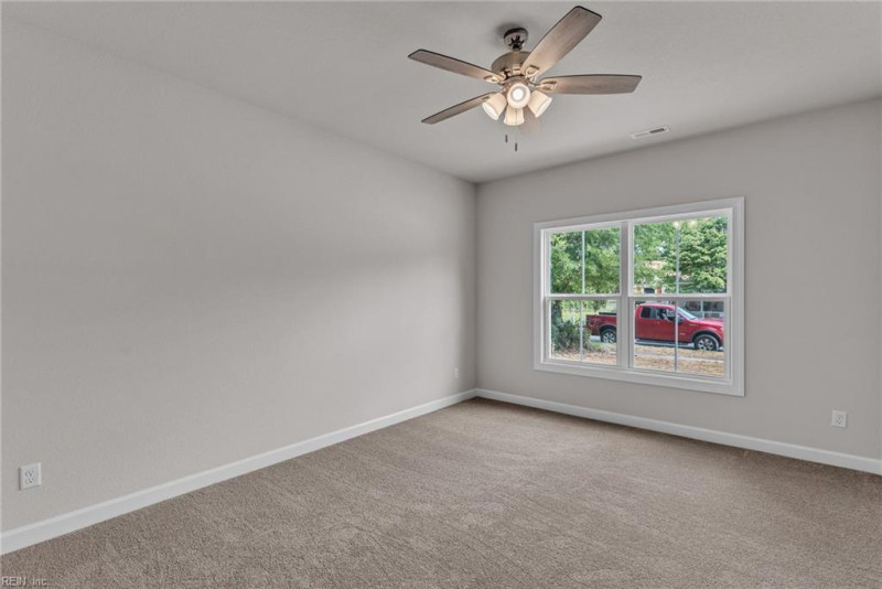 Photo 6 of 40 residential for sale in Chesapeake virginia