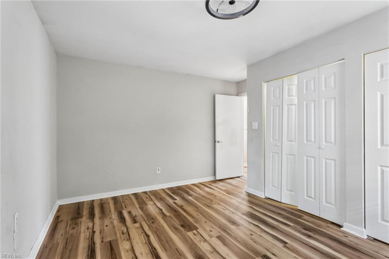 Photo 19 of 35 residential for sale in Hampton virginia