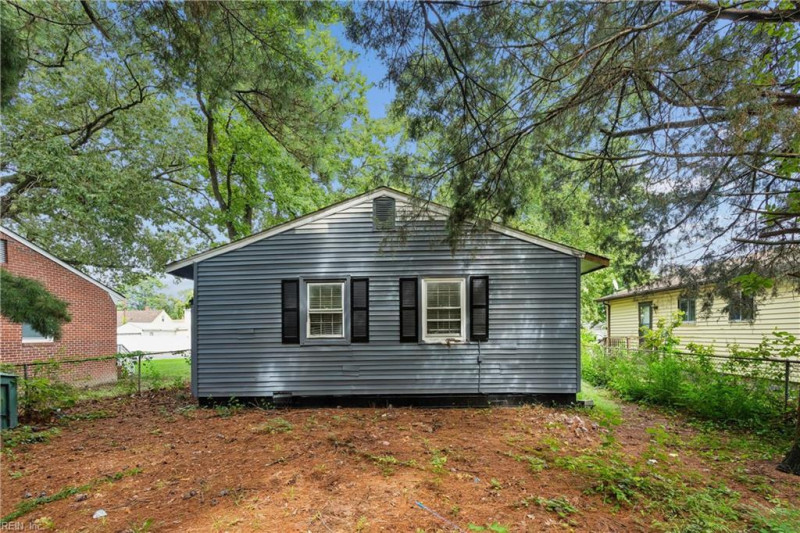 Photo 29 of 35 residential for sale in Hampton virginia