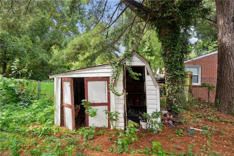 Photo 30 of 35 residential for sale in Hampton virginia