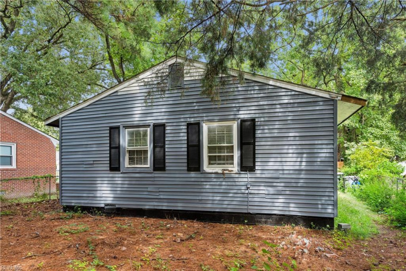 Photo 34 of 35 residential for sale in Hampton virginia