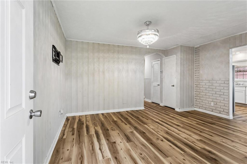 Photo 5 of 35 residential for sale in Hampton virginia