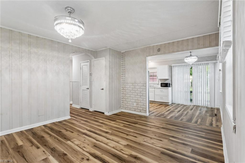 Photo 6 of 35 residential for sale in Hampton virginia
