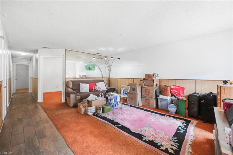Photo 3 of 22 residential for sale in Virginia Beach virginia