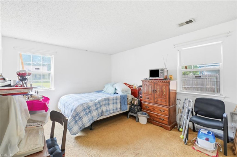 Photo 9 of 22 residential for sale in Virginia Beach virginia