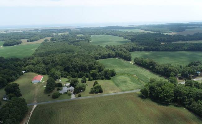 154 Metompkin Road, Accomack County, VA 23421