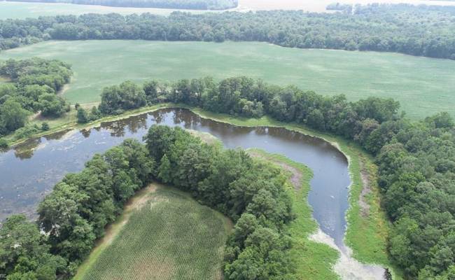 154 Metompkin Road, Accomack County, VA 23421