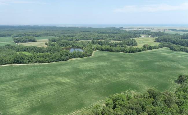 154 Metompkin Road, Accomack County, VA 23421
