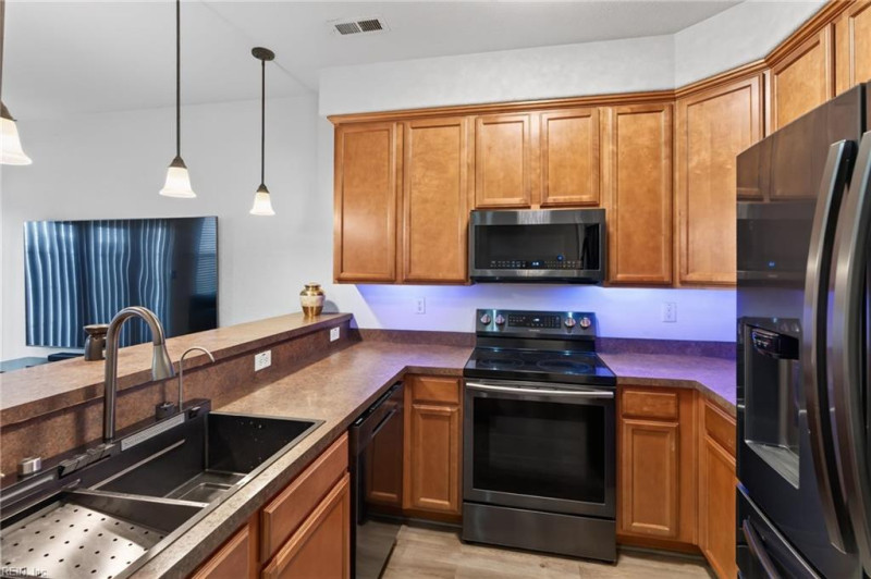Photo 6 of 29 residential for sale in Chesapeake virginia Photo 6 of 29 residential for sale in Chesapeake virginia
