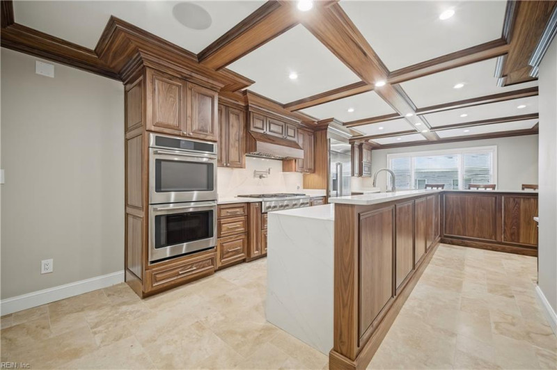 Photo 12 of 50 residential for sale in Virginia Beach virginia