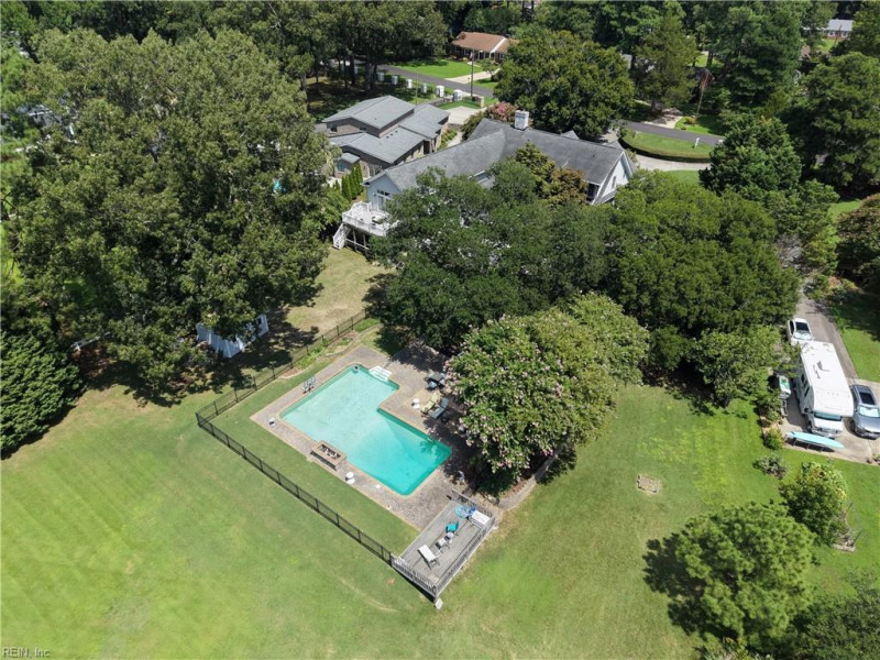Photo 4 of 50 residential for sale in Virginia Beach virginia