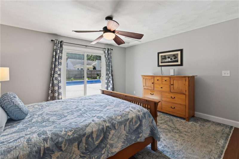 Photo 16 of 36 residential for sale in Chesapeake virginia