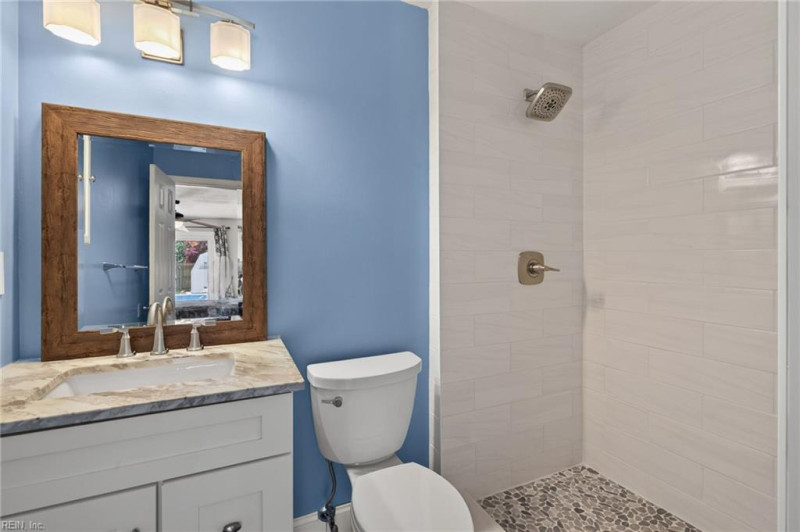 Photo 20 of 36 residential for sale in Chesapeake virginia