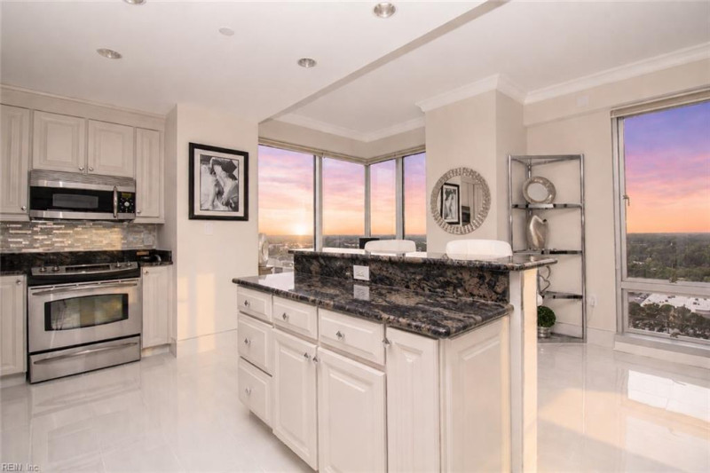 Photo 4 of 22 residential for sale in Virginia Beach virginia