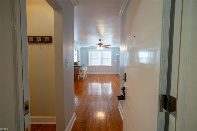 Photo 13 of 37 residential for sale in Norfolk virginia