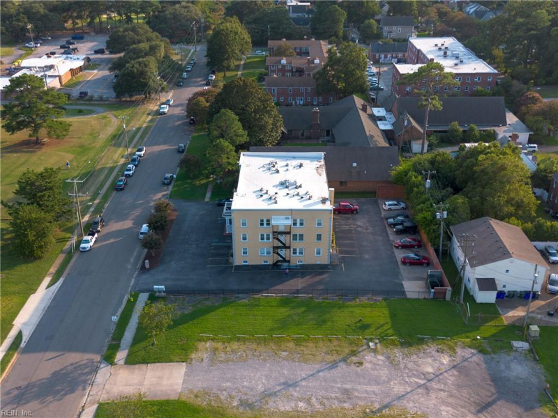 Photo 5 of 37 residential for sale in Norfolk virginia
