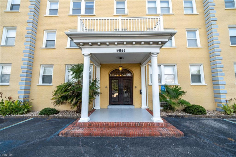 Photo 8 of 37 residential for sale in Norfolk virginia