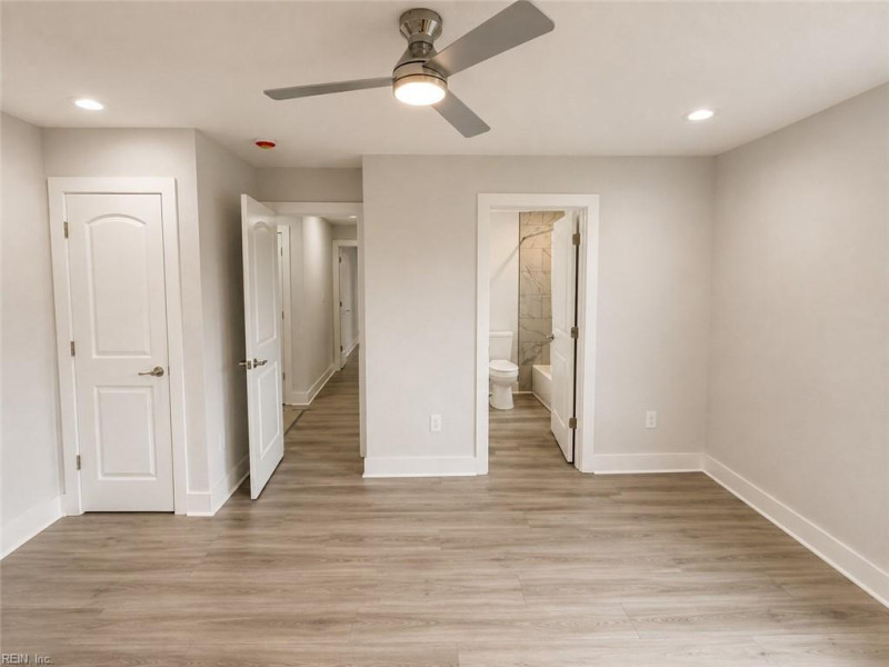 Photo 10 of 11 residential for sale in Portsmouth virginia