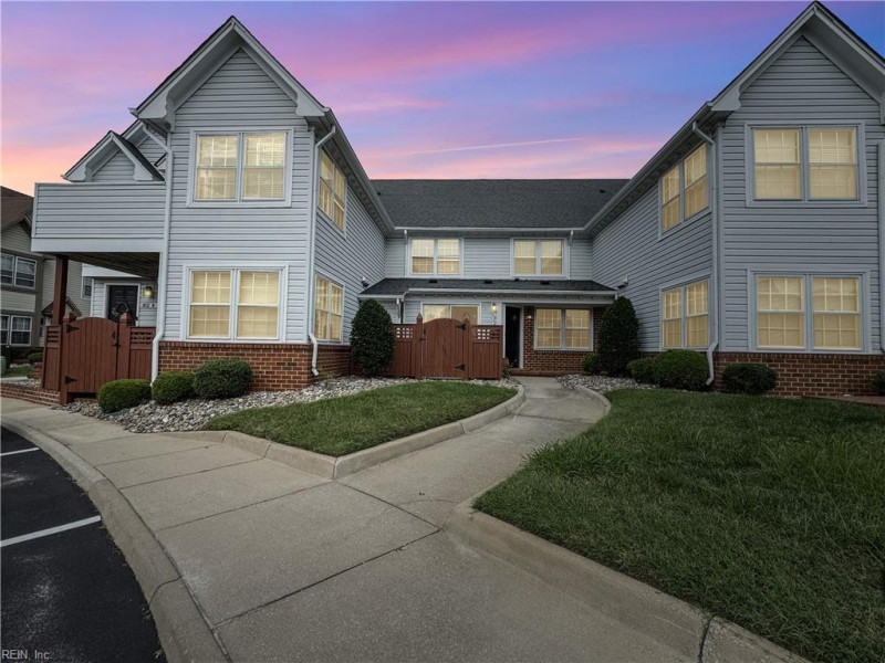 Photo 2 of 12 residential for sale in Portsmouth virginia Photo 2 of 12 residential for sale in Portsmouth virginia
