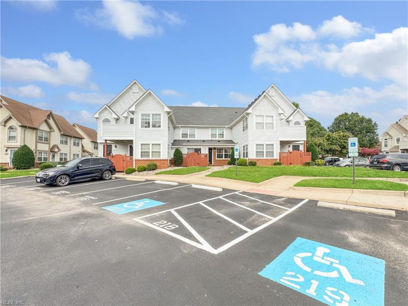 Photo 3 of 12 residential for sale in Portsmouth virginia Photo 3 of 12 residential for sale in Portsmouth virginia
