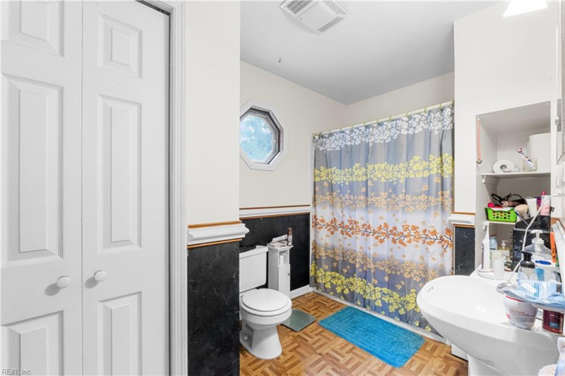 Photo 16 of 42 residential for sale in Isle of Wight County virginia