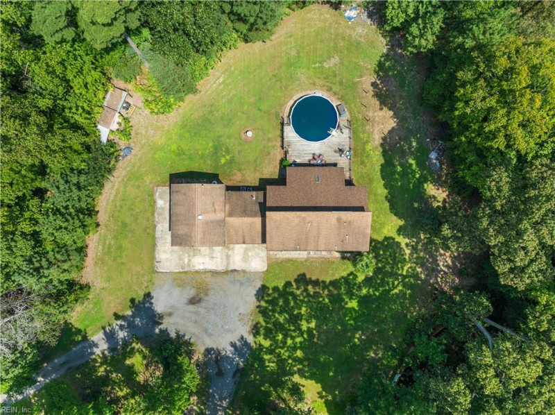 Photo 6 of 42 residential for sale in Isle of Wight County virginia