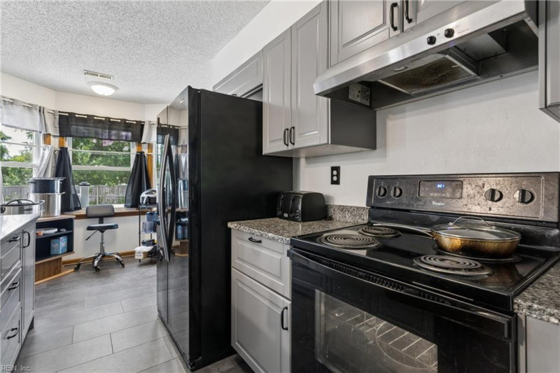 Photo 19 of 49 residential for sale in Virginia Beach virginia
