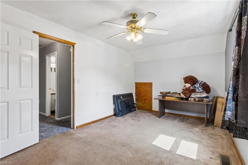 Photo 27 of 49 residential for sale in Virginia Beach virginia