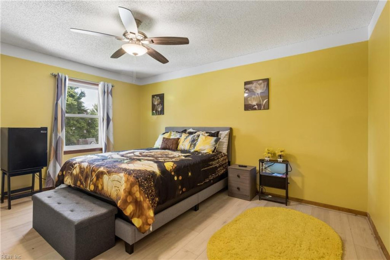 Photo 32 of 49 residential for sale in Virginia Beach virginia
