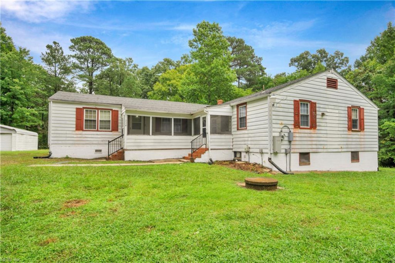 Photo 3 of 40 residential for sale in York County virginia Photo 3 of 40 residential for sale in York County virginia