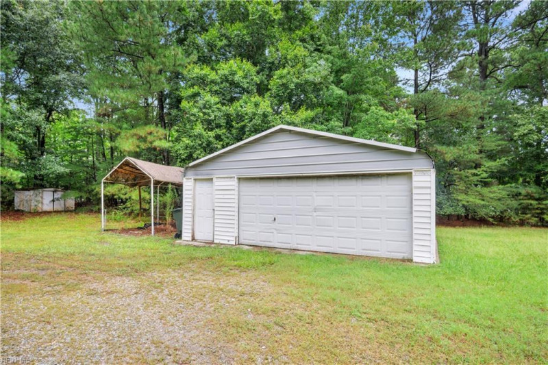 Photo 8 of 40 residential for sale in York County virginia Photo 8 of 40 residential for sale in York County virginia