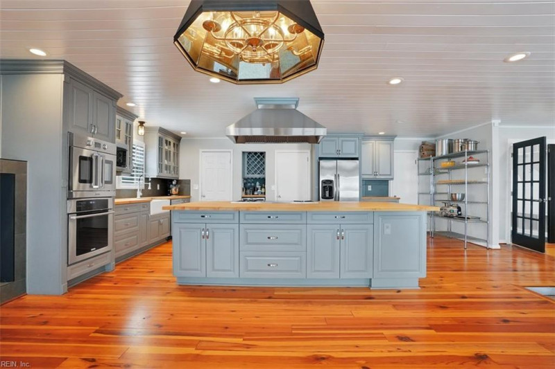 Photo 27 of 45 residential for sale in Hampton virginia
