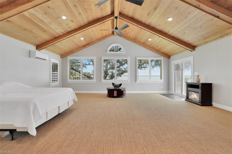 Photo 6 of 45 residential for sale in Hampton virginia