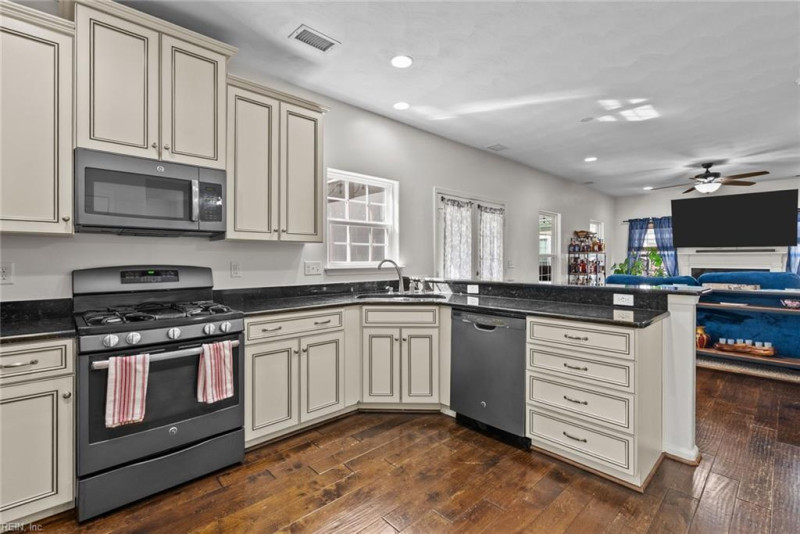 Photo 12 of 44 residential for sale in Suffolk virginia Photo 12 of 44 residential for sale in Suffolk virginia