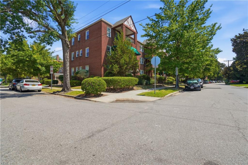 Photo 1 of 29 residential for sale in Norfolk virginia