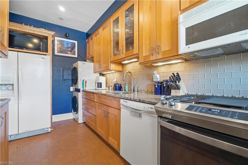 Photo 14 of 29 residential for sale in Norfolk virginia