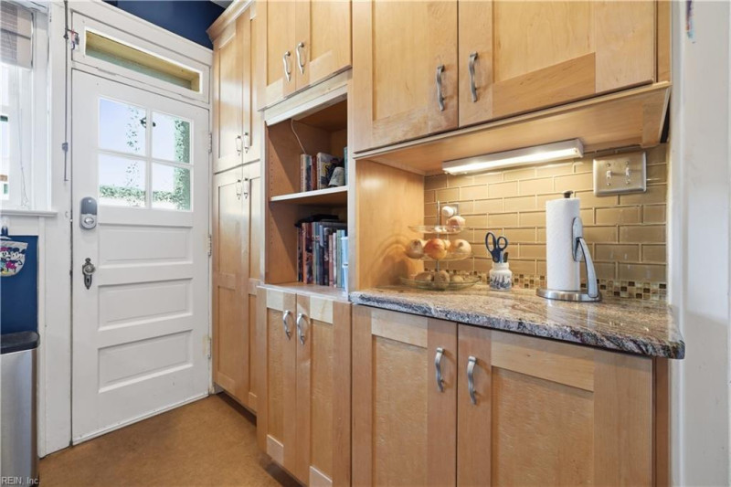 Photo 15 of 29 residential for sale in Norfolk virginia