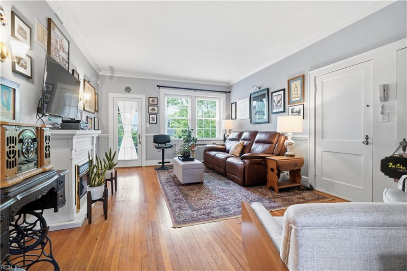 Photo 6 of 29 residential for sale in Norfolk virginia