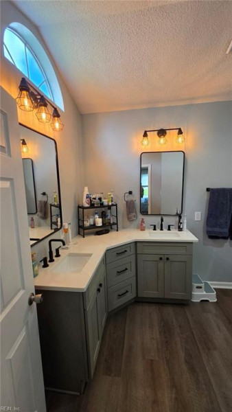 Photo 24 of 46 residential for sale in Virginia Beach virginia